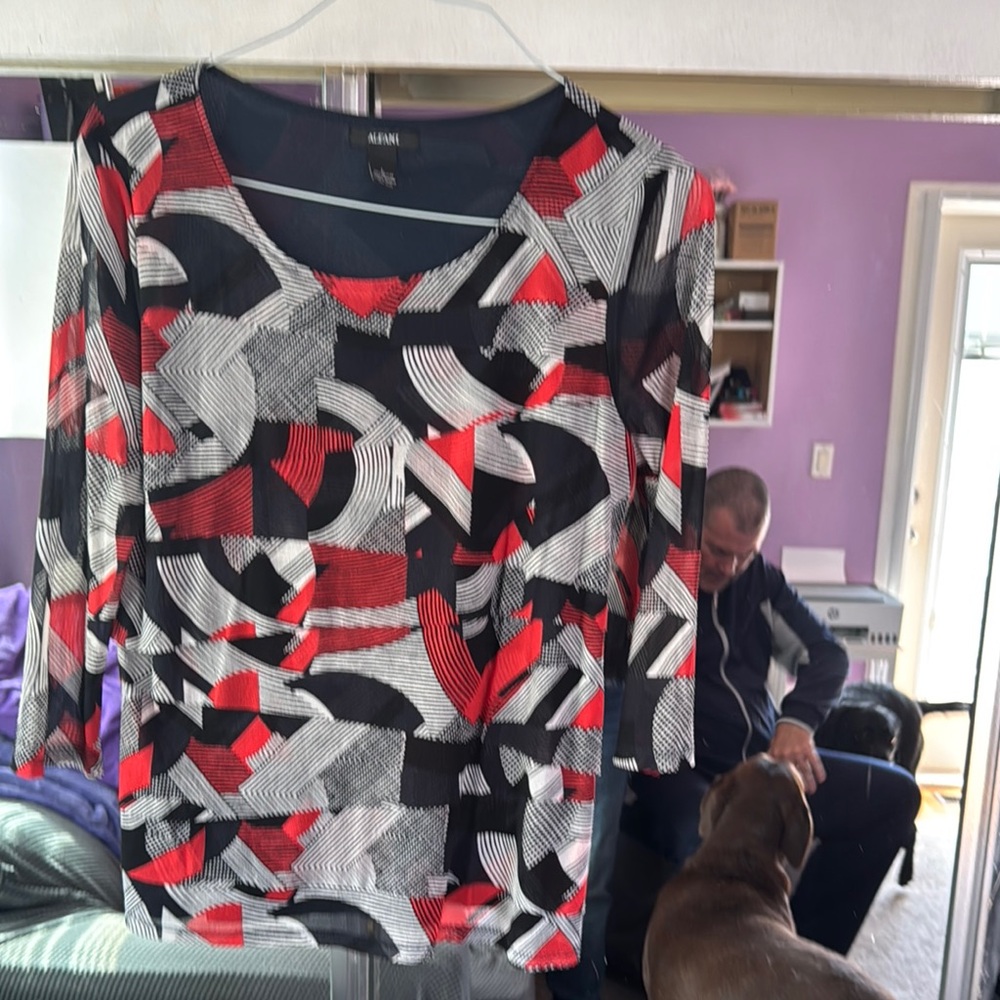 Abstract Patterned Top - image 1